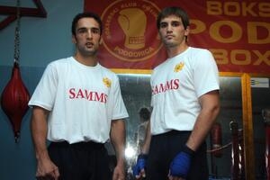 Rival Draškovića iz Gane, Radonjić sa Alžircem