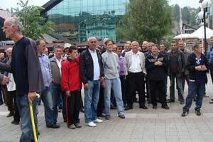 Bivši radnici GIR-a iz Rožaja dnevno po članu porodice troše 10...