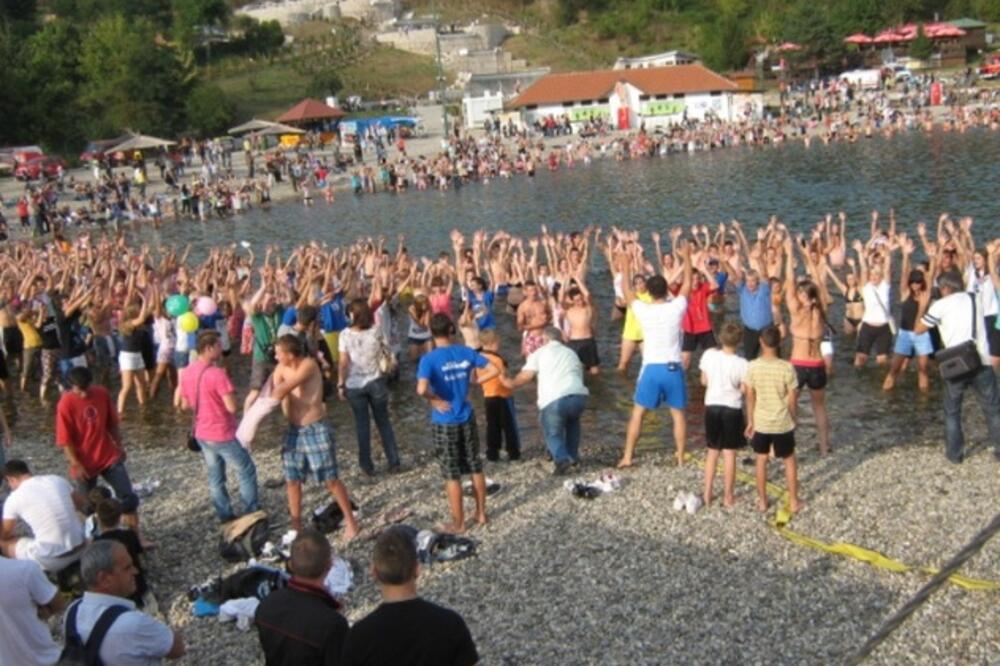 Tuzla aerobik na vodi, Foto: Sarajevo-x.com