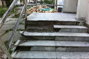 Ovo je ulaz u Agenciju za izgradnju i razvoj Berana