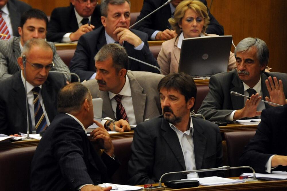 poslanici, skupstina. dps, Foto: Luka Zeković