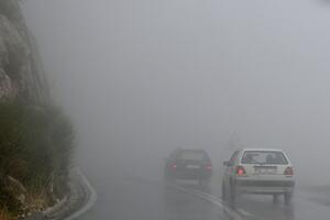 Oprezno na putevima na sjeveru zbog magle