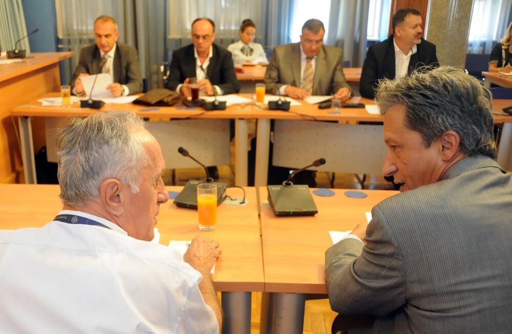 administrativni odbor