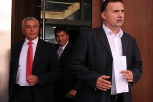 Nijedan lider opozicije nije znatno poboljšao svoj rejting nakon...