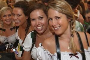Počeo 'Oktoberfest', narodni praznik piva u Minhenu