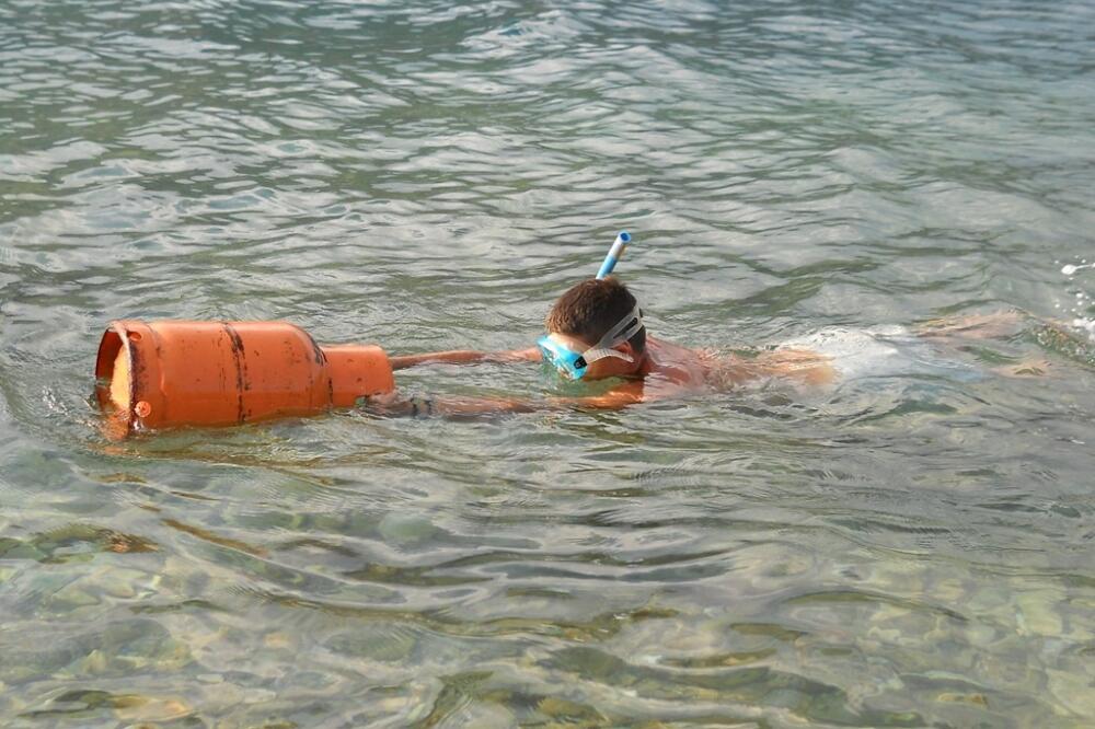 torpedo ina, plinska boca, Foto: Siniša Luković