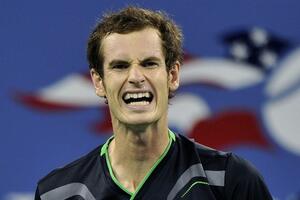 Marej isprašio Lopeza, Izner rafalno