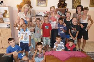 Montenegro stars poklonio školski pribor djeci iz doma u Bijeloj