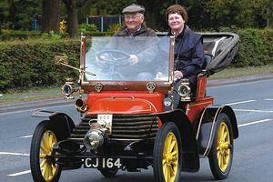 Britanac vozi automobil koji se nikad nije kvario, a star je 107...