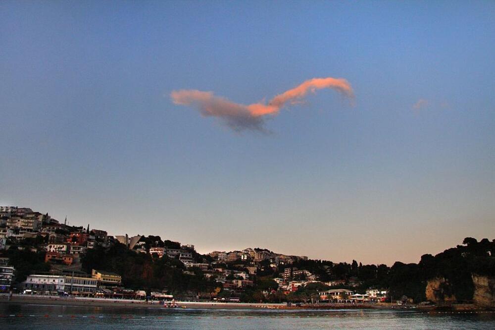 Ulcinj oblak, Foto: Galija Sabitova