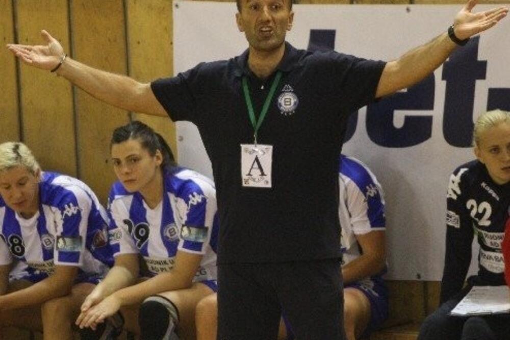 Dragan Adžić, Foto: Www.handball.hu