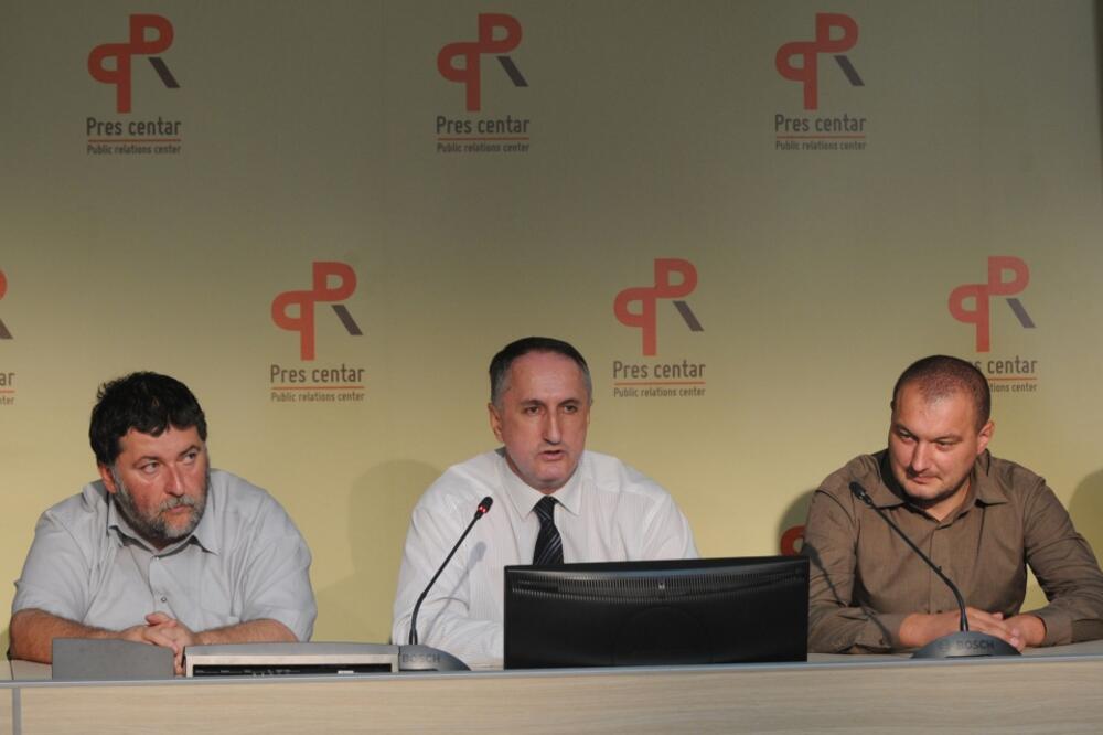 Srpski nacionalni savjet, Foto: Savo Prelević