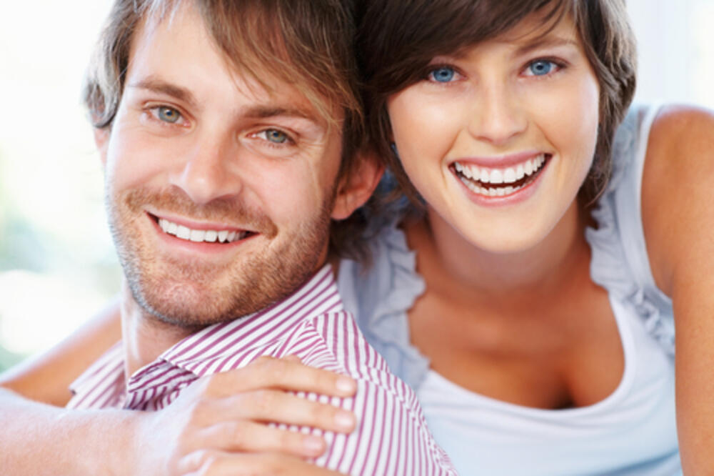 brineta, djevojka, momak, ljubav, Foto: Shutterstock.com