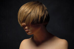 Japanska firma naredila iste frizure za svoje radnike