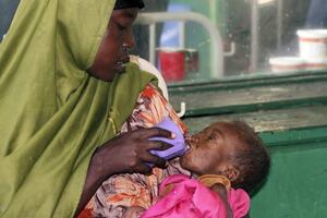 Od skoro 3 miliona gladnih u Somaliji svaki peti dobija hranu