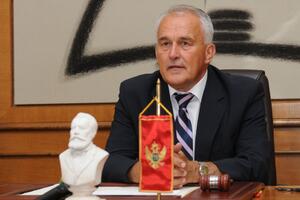Mujović zvanično otišao: Radulović preuzeo dužnost dekana Pravnog...