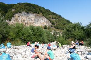 Volonteri čistili korito rijeke Svinjače: Deponija se stvara dan...