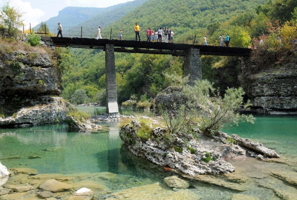 most, cijevna, dinoša, protest