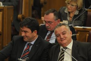 Raskoli u DUA, Hajdinagin reizbor skoro nemoguć