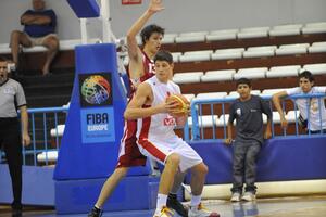 Budućnost pregovara sa Nikolom Vučevićem