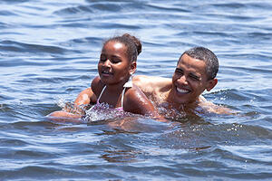 Uprkos ekonomskim problemima u zemlji, Obama odlazi na odmor