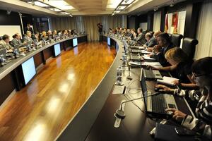 Članovi lokalnih parlamenata da odgovaraju građanima, a ne...