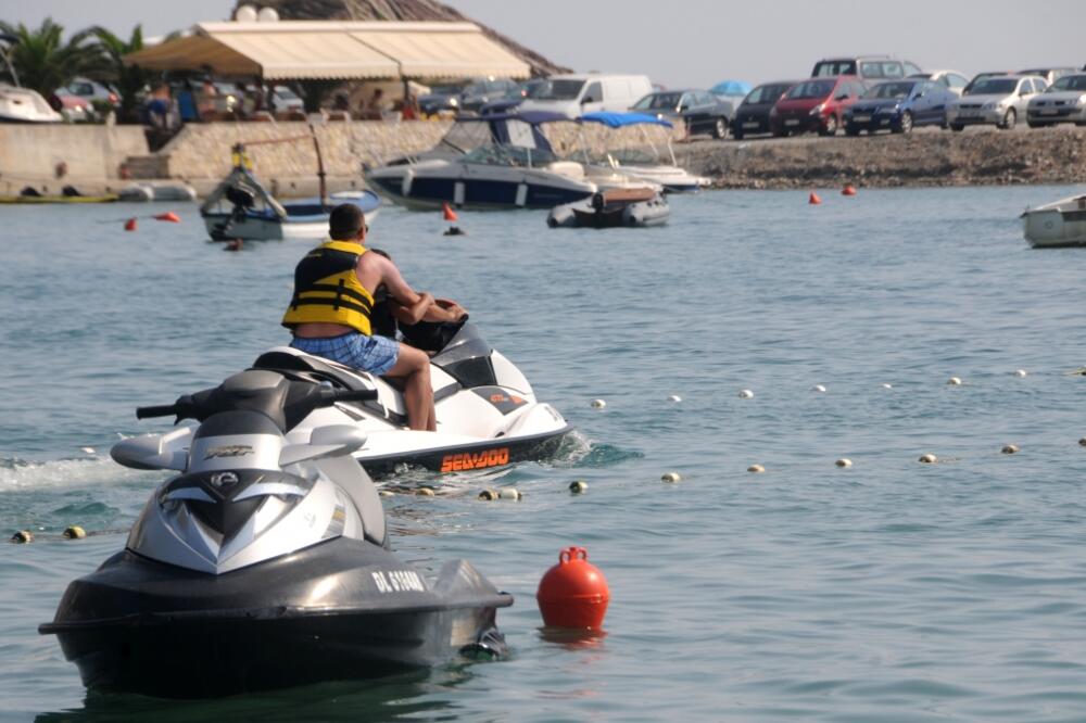 Rafailovići skuter, Foto: Boris Pejović