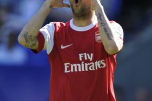 Arsenal odbio novu ponudu Barselone za Fabregasa