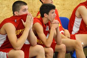 Ubjedljiv poraz kadeta, slijedi grčevita borba za opstanak