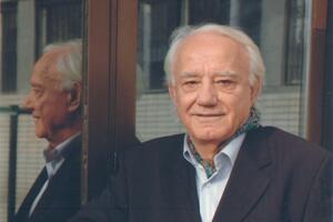 Umro esejista, književni i pozorišni kritičar Muharem Pervić