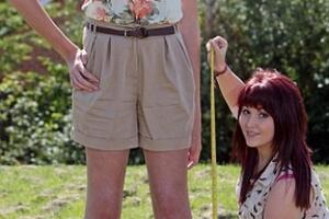 Najviša Britanka: Obožavam koncerte, sve vidim i iz zadnjeg reda