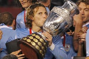 Forlan na oca i djeda - osvojio Kopa Ameriku!