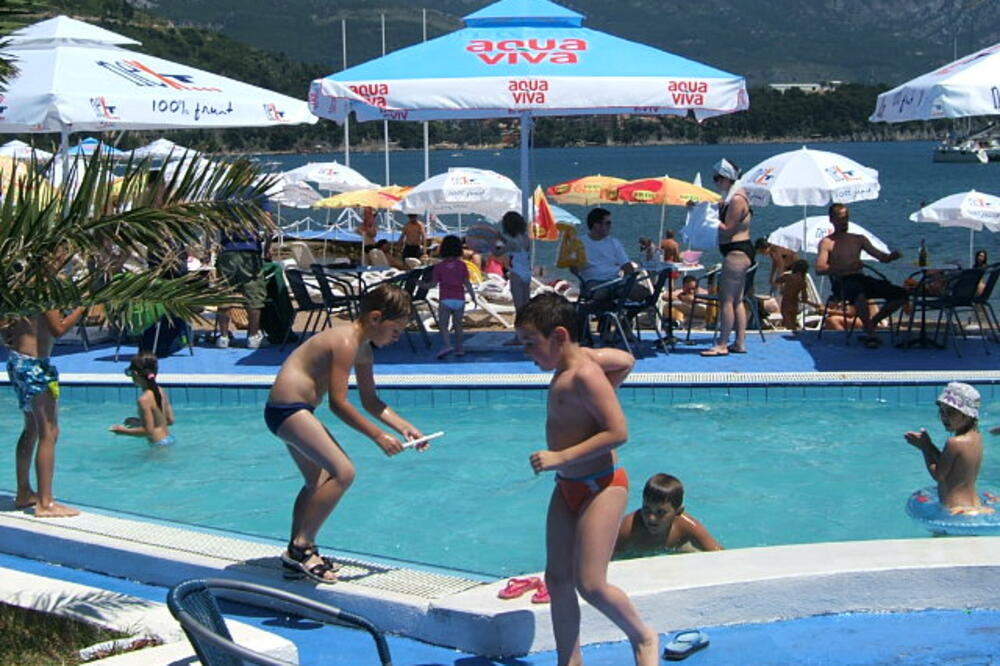 Budva kupanje, Foto: Vuk Lajović