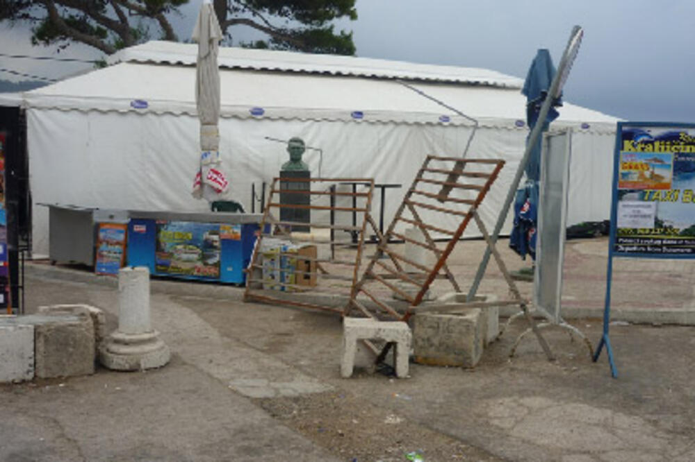 ivo novakovic, Foto: Bar info