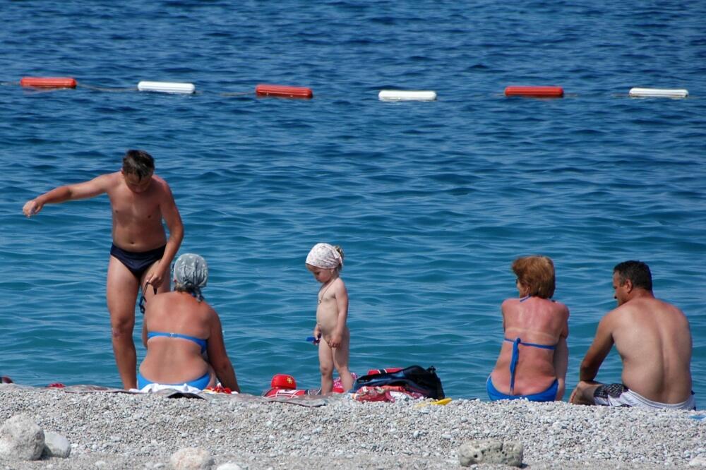 turisti, plaža, Foto: Anto Baković