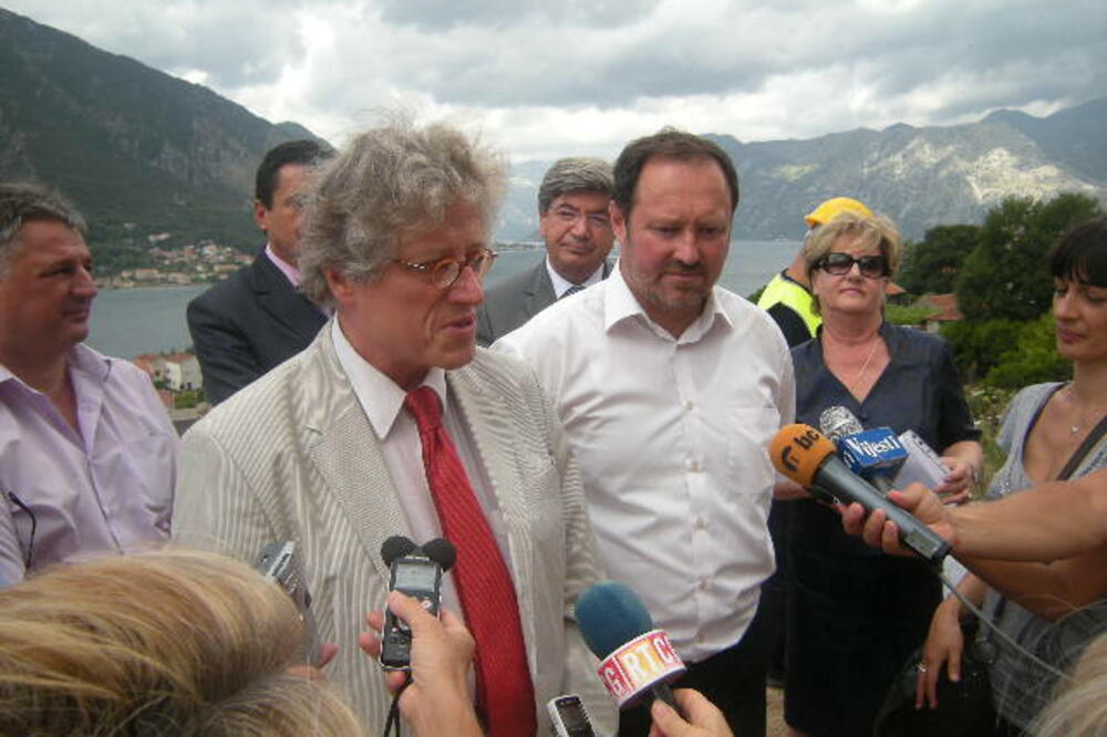 Kanalizaciona mreža, Foto: Ivana Komnenić