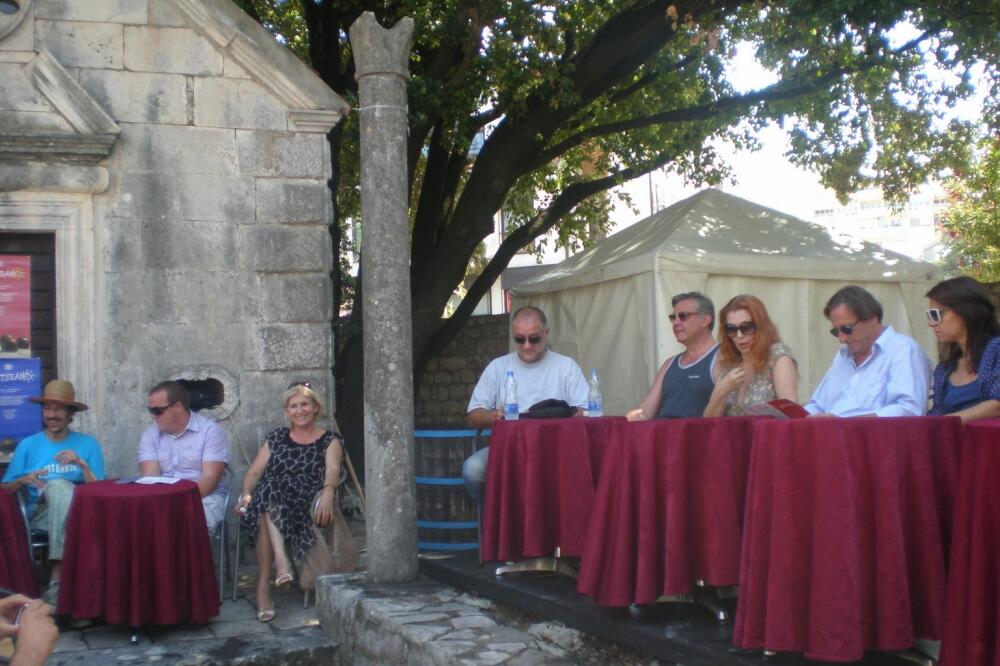 predstava, tivat, czk, Foto: Željko Komnenović