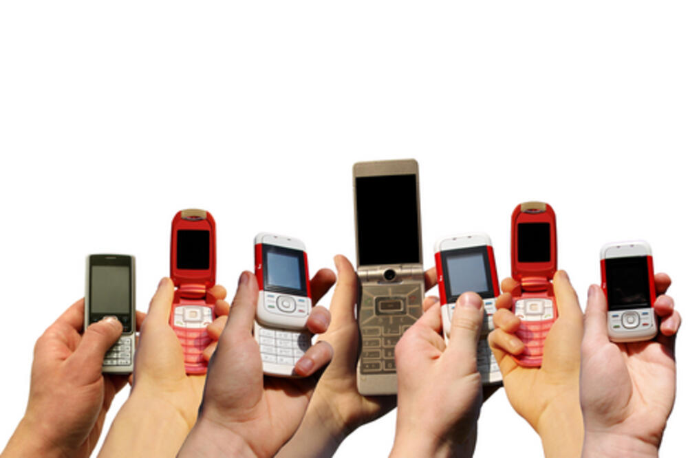 mobilni telefon, Foto: Shutterstock.com