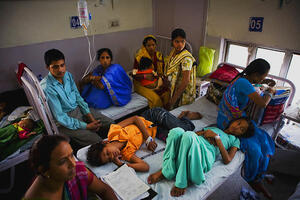 Umrlo 17 beba u 48 sati u bolnici u Indiji