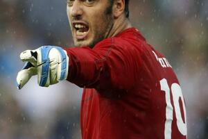 Venger odlučio da dovede Vivijana