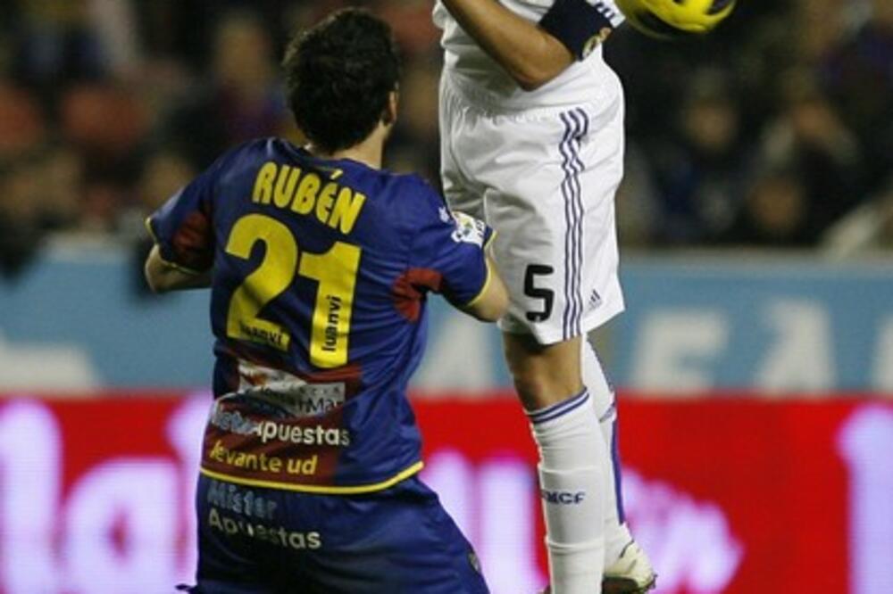 Fernando Gago, Foto: Reuters