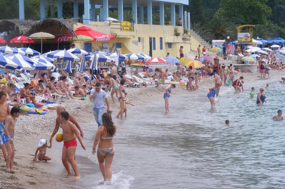 plaža, kupači, Foto: Vuk Lajović