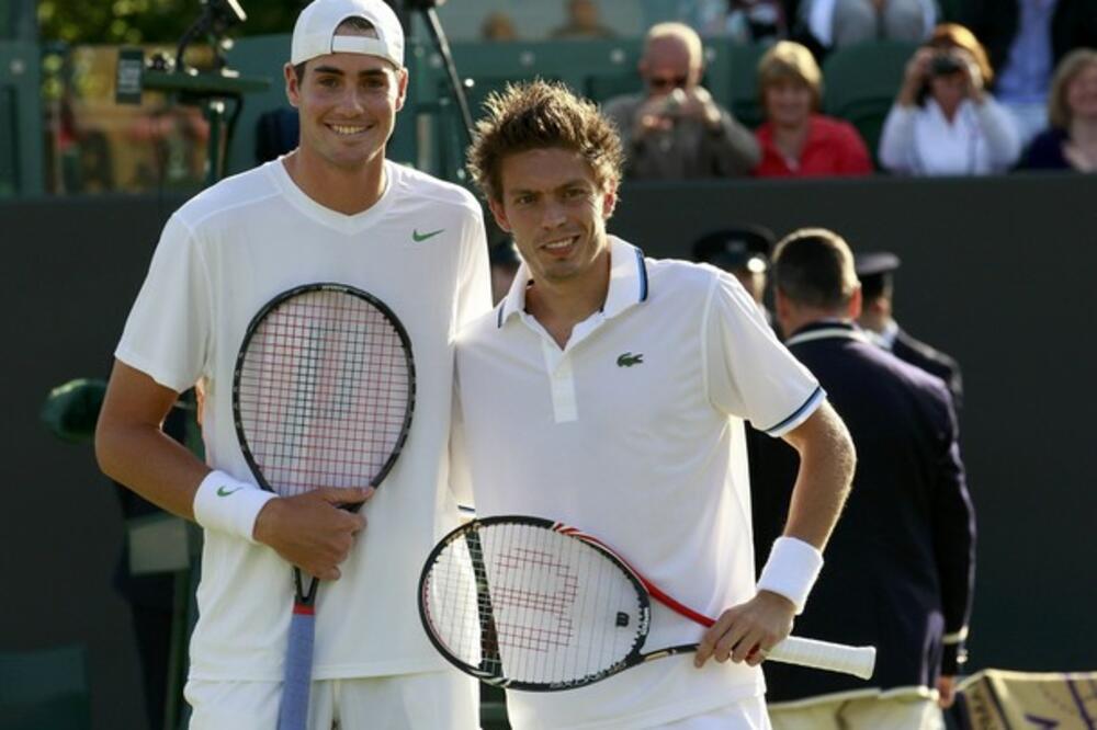 Izner i Mau, Foto: Reuters