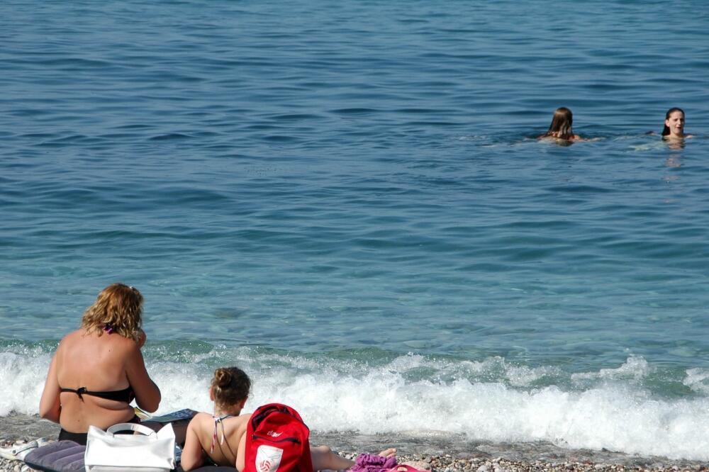 turisti, plaža, Foto: Anto Baković