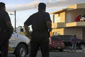 U Meksiku ubijen novinar, njegova supruga i sin