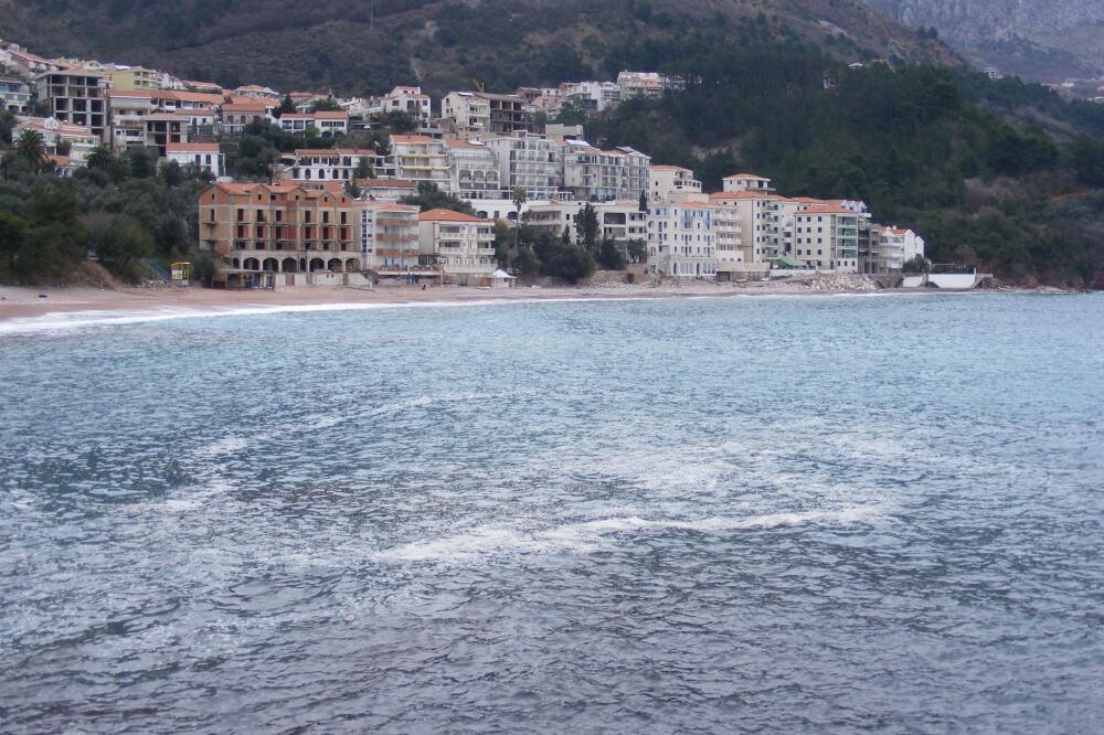 fekalije Sveti Stefan, Foto: Vuk Lajović