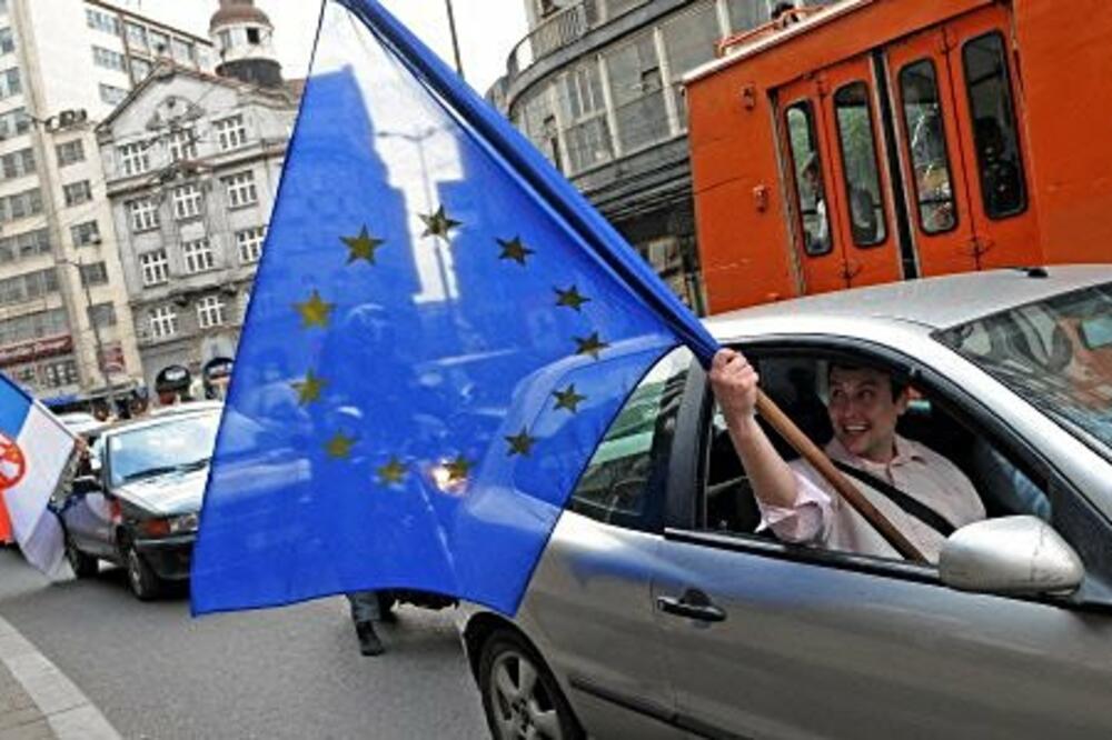 Srbija EU, Foto: Wavemagazine.net