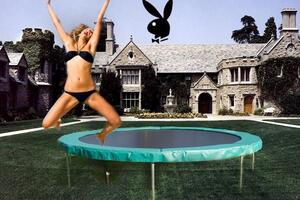 Povrijedila koljeno na trambolini, pa tuži Plejboj