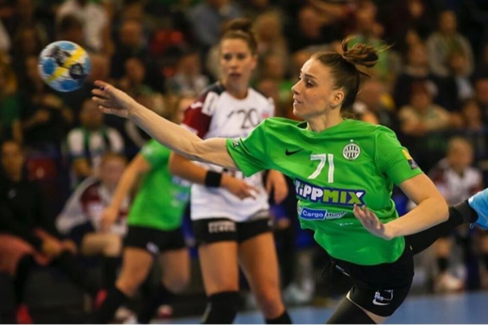 Prvi meč za Ferencvaroš ujedno i debi u Ligi šampiona: Bobana Klikovac na utakmici sa Tiringerom, Foto: FTC