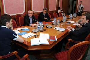 Traže novi rok i proširenje ovlašćenja za izmjene poslovnika